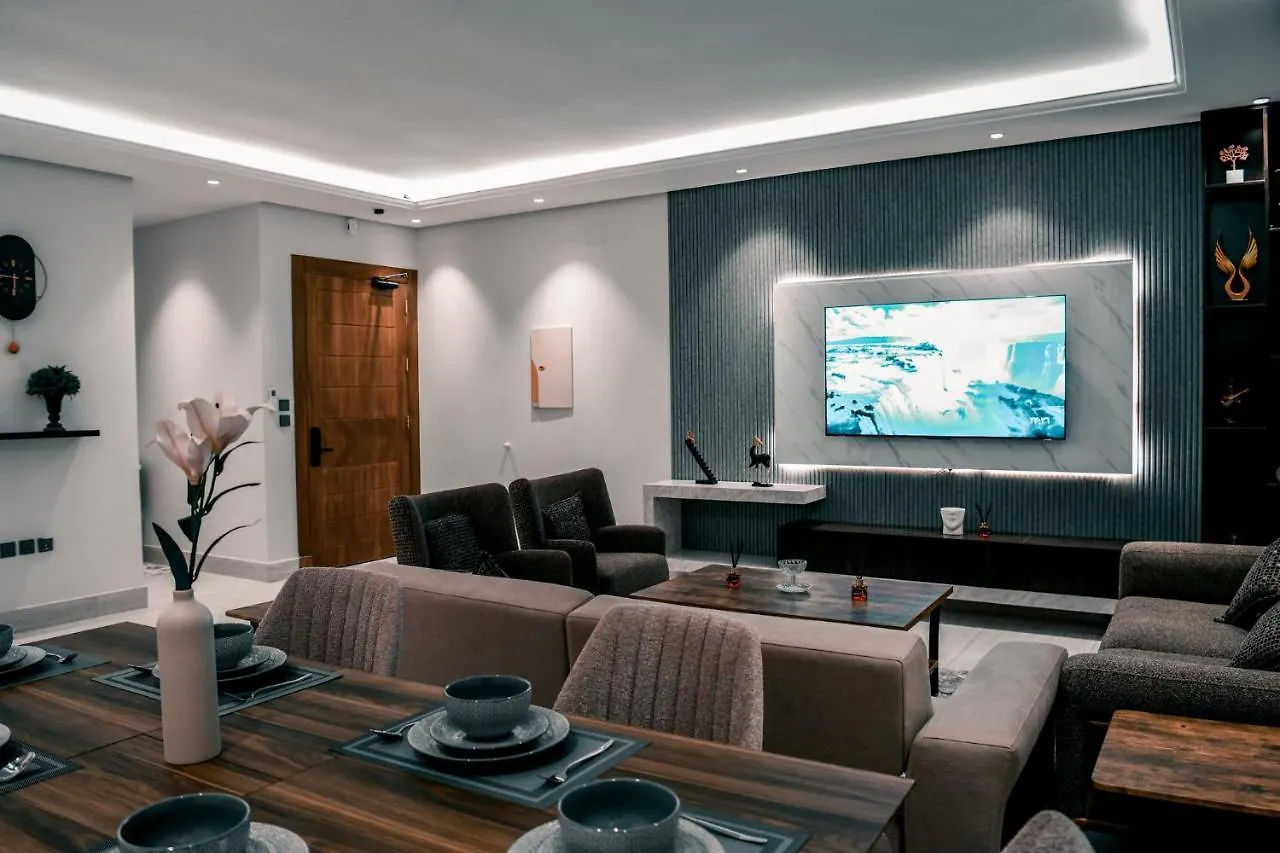 Apartment شقة فاخرة بصالة وثلاث غرف نوم Riyadh