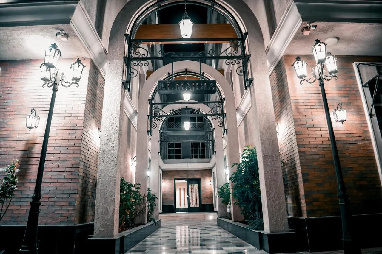 شقة فاخرة بصالة وثلاث غرف نوم Riyadh